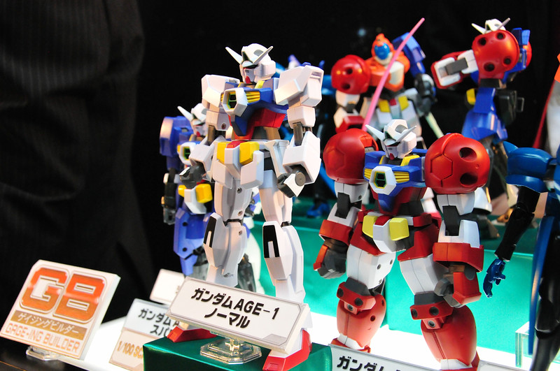 Illustration for article titled Let's Look at Plastic Mechs!
